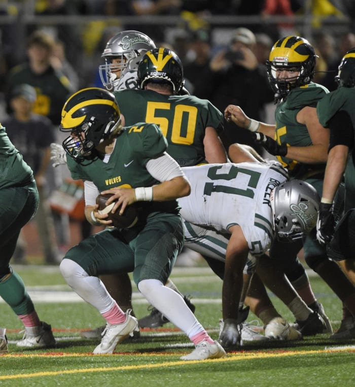 De La Salle 33, San Ramon Valley 27 by Eric Taylor 10-13-2023101320239 (3)